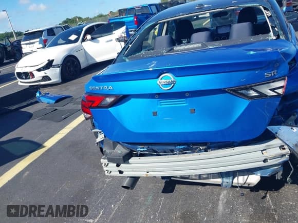 ✅ 2021 Nissan Sentra SR • VIN: 3N1AB8DVXMY320119 • Lot: 43331189. Wystawiony na IAAI z przebiegiem 52 017 mil. Bezpłatny archiwum sprzedaży aukcyjnych z USA i szczegółowy raport historii pojazdu na DreamBid. Zdjęcie 17.