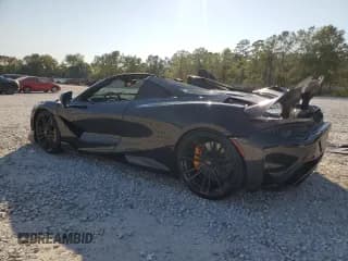 ✅ 2022 McLaren 765LT • VIN: SBM14SCA4NW765703 • Lot: 72578574. Wystawiony na Copart z przebiegiem 1 885 mil. Bezpłatny archiwum sprzedaży aukcyjnych z USA i szczegółowy raport historii pojazdu na DreamBid. Zdjęcie 2.
