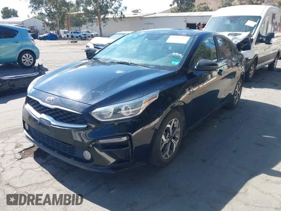 ✅ 2020 Kia Forte LXS • VIN: 3KPF24AD9LE197923 • Лот: 43357432. Опубликован ранее на IAAI с пробегом 90 187 миль. Бесплатный доступ к архиву аукционных продаж из США и подробный отчёт об истории автомобиля на DreamBid. Изображение 2.