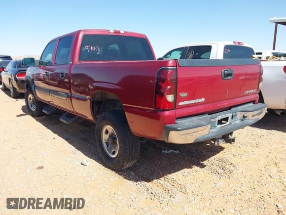 ✅ 2004 Chevrolet Silverado 2500HD LS • VIN: 1GCHC23U64F180253 • Лот: 42387141. Опубликован ранее на IAAI с пробегом 124 139 миль. Бесплатный доступ к архиву аукционных продаж из США и подробный отчёт об истории автомобиля на DreamBid. Изображение 3.