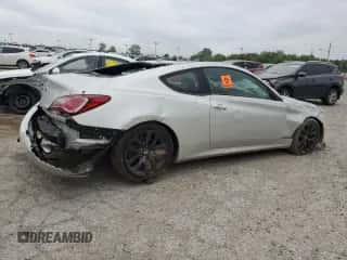2013 Hyundai Genesis Coupe R-Spec с VIN KMHHU6KJ8DU106724, выставлен на аукционе Copart как лот 83003024 с пробегом Не указан миль и На запчасти • Non repairable. История ставок и продаж доступна на DreamBid. Изображение 3.