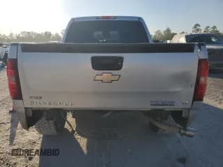 ✅ 2010 Chevrolet Silverado 1500 LT • VIN: 3GCRCSE00AG240200 • Lot: 77204664. Listed on Copart with 225,126 mi. Free auction sales archive from the USA and detailed vehicle history report at DreamBid. Image 6.