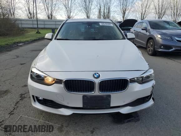 2015 BMW 3 Series 328d xDrive с VIN WBA3K5C56FK547330, выставлен на аукционе Copart как лот 50648395 с пробегом 70 892 миль миль и Списание • Salvage title. История ставок и продаж доступна на DreamBid. Изображение 5.