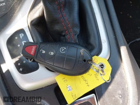 ✅ 2016 Jeep Cherokee Trailhawk • VIN: 1C4PJMBS7GW102307 • Лот: 43579445. Опубликован ранее на IAAI с пробегом 137 946 миль. Бесплатный доступ к архиву аукционных продаж из США и подробный отчёт об истории автомобиля на DreamBid. Изображение 11.