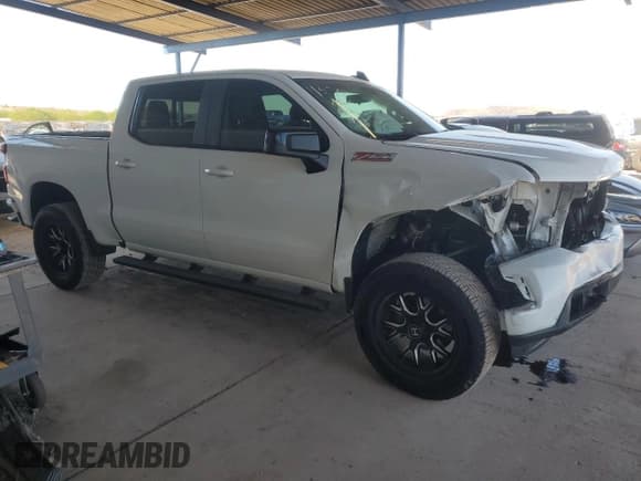 ✅ 2021 Chevrolet Silverado 1500 RST • VIN: 3GCUYEED3MG265144 • Lot: 70139764. Wystawiony na Copart z przebiegiem 47 877 mil. Bezpłatny archiwum sprzedaży aukcyjnych z USA i szczegółowy raport historii pojazdu na DreamBid. Zdjęcie 4.