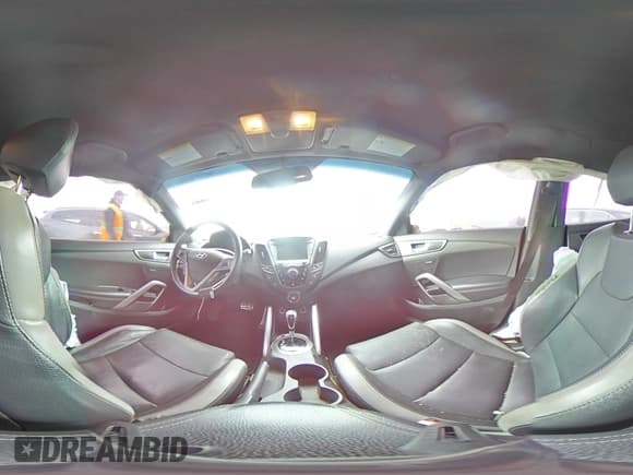 ✅ 2016 Hyundai Veloster Turbo R-Spec • VIN: KMHTC6AE6GU269104 • Lot: 85361834. Wystawiony na Copart z przebiegiem 136 000 mil. Bezpłatny archiwum sprzedaży aukcyjnych z USA i szczegółowy raport historii pojazdu na DreamBid. Zdjęcie 13.