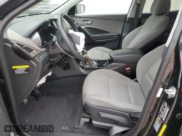 ✅ 2018 Hyundai Santa Fe 2.4L • VIN: 5XYZT3LB4JG569961 • Lot: 84625555. Listed on Copart with 131,480 mi. Free auction sales archive from the USA and detailed vehicle history report at DreamBid. Image 7.