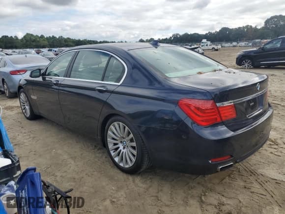 ✅ 2010 BMW 7 Series 750Li xDrive • VIN: WBAKC8C53ACY68481 • Lot: 81613255. Listed on Copart with 138,949 mi. Free auction sales archive from the USA and detailed vehicle history report at DreamBid. Image 2.