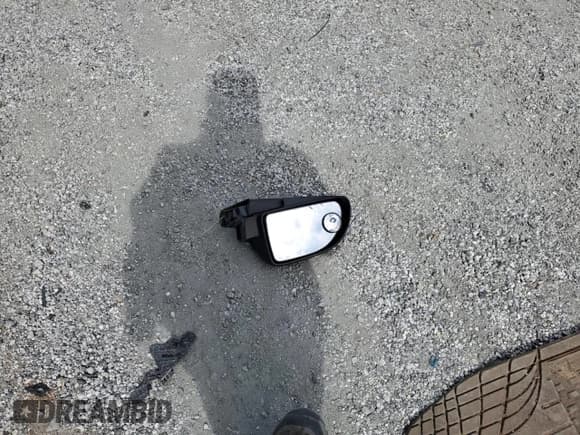 ✅ 2006 Saturn VUE • VIN: 5GZCZ33D06S858907 • Lot: 50509775. Wystawiony na Copart z przebiegiem 261 070 mil. Bezpłatny archiwum sprzedaży aukcyjnych z USA i szczegółowy raport historii pojazdu na DreamBid. Zdjęcie 13.