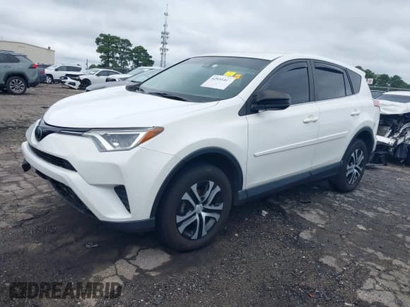 ✅ 2018 Toyota RAV4 LE • VIN: JTMZFREV5JJ156688 • Лот: 42931417. Опубликован ранее на IAAI с пробегом 132 614 миль. Бесплатный доступ к архиву аукционных продаж из США и подробный отчёт об истории автомобиля на DreamBid. Изображение 18.