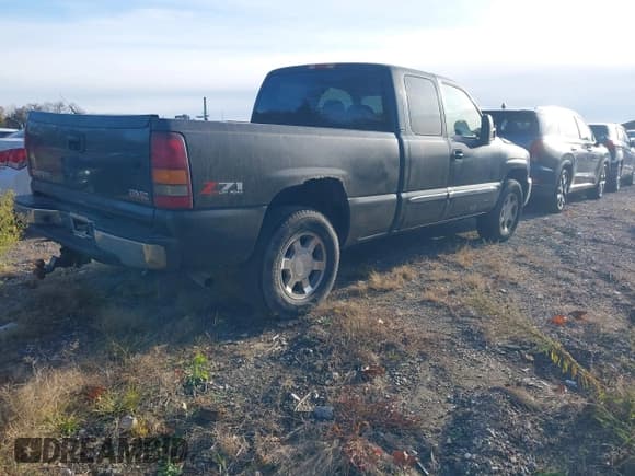 ✅ 2003 GMC Sierra 1500 SLE • VIN: 1GTEK19T63E223346 • Лот: 43668195. Опубликован ранее на IAAI с пробегом 217 164 миль. Бесплатный доступ к архиву аукционных продаж из США и подробный отчёт об истории автомобиля на DreamBid. Изображение 4.