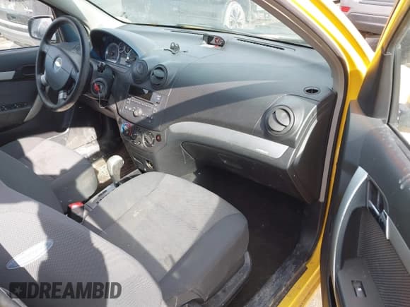 ✅ 2011 Chevrolet Aveo 1LT • VIN: KL1TD5DE5BB165903 • Lot: 41519320. Wystawiony na IAAI z przebiegiem 122 387 mil. Bezpłatny archiwum sprzedaży aukcyjnych z USA i szczegółowy raport historii pojazdu na DreamBid. Zdjęcie 5.