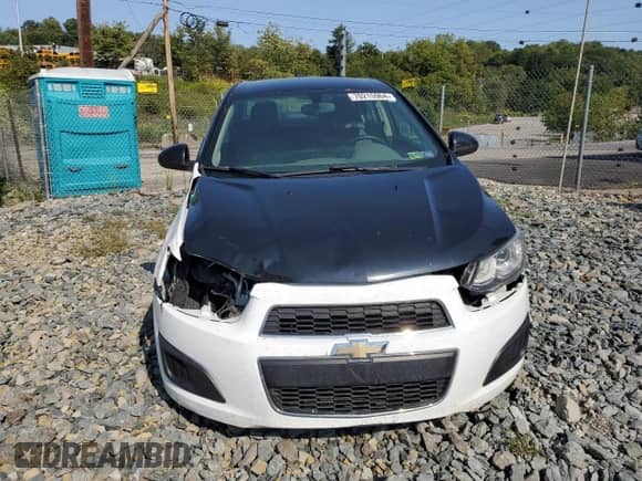 2017 Chevrolet Sonic LS с VIN 1G1JB5SG2H4175398, выставлен на аукционе Copart как лот 70215964 с пробегом 107 886 миль миль и Списание • Salvage title. История ставок и продаж доступна на DreamBid. Изображение 5.