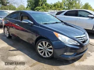 ✅ 2011 Hyundai Sonata SE • VIN: 5NPEC4AB8BH209450 • Lot: 68350664. Listed on Copart with 200,998 mi. Free auction sales archive from the USA and detailed vehicle history report at DreamBid. Image 4.