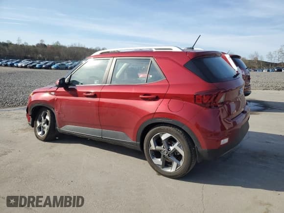 ✅ 2024 Hyundai Venue Limited • VIN: KMHRC8A33RU292833 • Lot: 53693115. Listed on Copart with 2,252 mi. Free auction sales archive from the USA and detailed vehicle history report at DreamBid. Image 2.