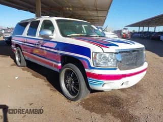 ✅ 2008 Chevrolet Suburban 1LT • VIN: 3GNFC16J28G195816 • Lot: 43555057. Listed on IAAI with 188,711 mi. Free auction sales archive from the USA and detailed vehicle history report at DreamBid. Image 1.