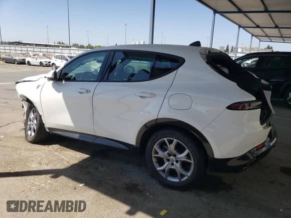 ✅ 2024 Dodge Hornet R/T • VIN: ZACPDFCW6R3A31502 • Lot: 69241235. Wystawiony na Copart z przebiegiem 33 168 mil mil. Skorzystaj z bezpłatnego archiwum sprzedaży aukcyjnych z USA i zobacz szczegółowy raport historii pojazdu na DreamBid. Zdjęcie 2.