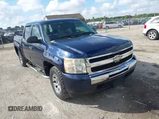 2010 Chevrolet Silverado 1500 LT with VIN 3GCRKSEA7AG264103, listed as a IAAI auction lot 43315260 with 148,336 mi miles and . Bid and sale history available at DreamBid. Image 1.