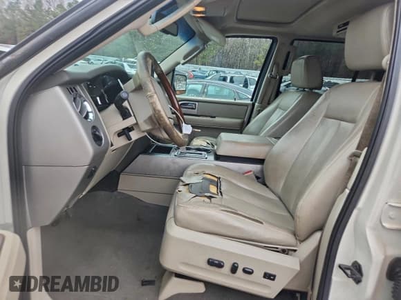 ✅ 2008 Ford Expedition Max Limited • VIN: 1FMFK195X8LA67994 • Lot: 94757925. Listed on Copart with 236,060 mi. Free auction sales archive from the USA and detailed vehicle history report at DreamBid. Image 7.