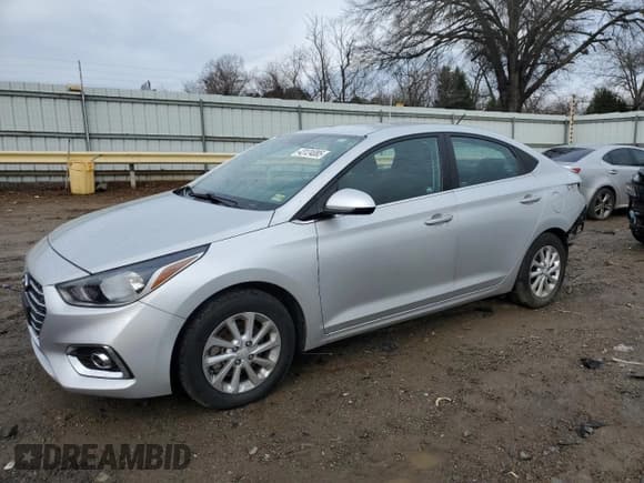 ✅ 2021 Hyundai Accent SE • VIN: 3KPC24A68ME135449 • Лот: 43124085. Опубликован ранее на Copart с пробегом 28 670 миль. Бесплатный доступ к архиву аукционных продаж из США и подробный отчёт об истории автомобиля на DreamBid. Изображение 1.