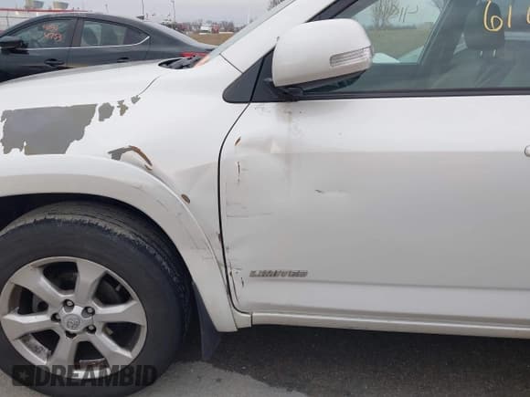 ✅ 2010 Toyota RAV4 Limited • VIN: 2T3YF4DV6AW017087 • Лот: 41546168. Опубликован ранее на IAAI с пробегом 249 218 миль. Бесплатный доступ к архиву аукционных продаж из США и подробный отчёт об истории автомобиля на DreamBid. Изображение 21.