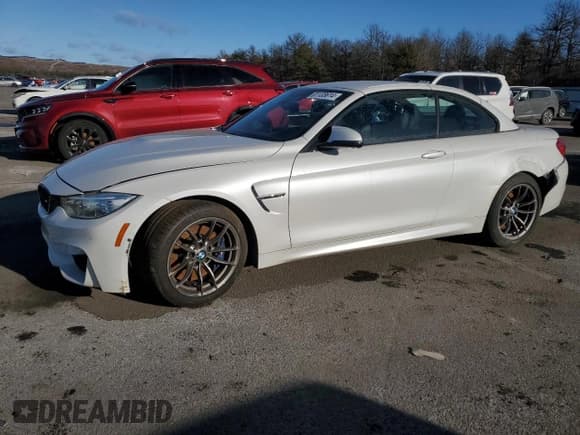 ✅ 2017 BMW M4 • VIN: WBS3U9C38HP971268 • Лот: 81133614. Опубликован ранее на Copart с пробегом 31 540 миль. Бесплатный доступ к архиву аукционных продаж из США и подробный отчёт об истории автомобиля на DreamBid. Изображение 1.
