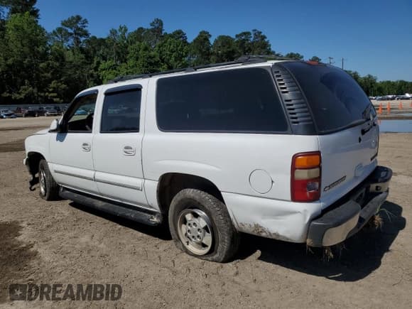 ✅ 2003 Chevrolet Suburban LT • VIN: 3GNEC16Z03G101118 • Лот: 56486765. Опубликован ранее на Copart с пробегом Не указан. Бесплатный доступ к архиву аукционных продаж из США и подробный отчёт об истории автомобиля на DreamBid. Изображение 2.