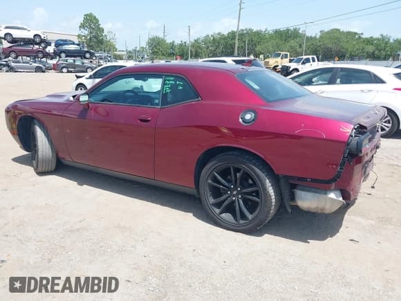 ✅ 2017 Dodge Challenger SXT • VIN: 2C3CDZAGXHH640987 • Lot: 42462976. Listed on IAAI with 146,943 mi. Free auction sales archive from the USA and detailed vehicle history report at DreamBid. Image 3.