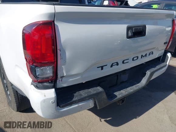 ✅ 2023 Toyota Tacoma SR • VIN: 3TMCZ5AN5PM594103 • Лот: 42675803. Опубликован ранее на IAAI с пробегом 21 759 миль. Бесплатный доступ к архиву аукционных продаж из США и подробный отчёт об истории автомобиля на DreamBid. Изображение 6.