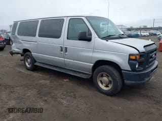 ✅ 2011 Ford Econoline Passenger XL • VIN: 1FBSS3BL4BDA30565 • Лот: 41718643. Опубликован ранее на IAAI с пробегом 230 184 миль. Бесплатный доступ к архиву аукционных продаж из США и подробный отчёт об истории автомобиля на DreamBid. Изображение 1.