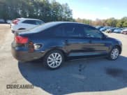 ✅ 2011 Volkswagen Jetta SE • VIN: 3VWDZ7AJ4BM346699 • Lot: 82527775. Listed on Copart with 203,779 mi. Free auction sales archive from the USA and detailed vehicle history report at DreamBid. Image 3.