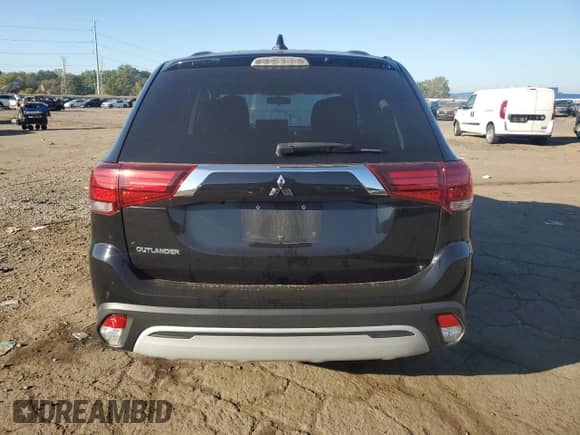 ✅ 2020 Mitsubishi Outlander ES • VIN: JA4AD2A38LZ045811 • Лот: 84786275. Опубликован ранее на Copart с пробегом 58 331 миль. Бесплатный доступ к архиву аукционных продаж из США и подробный отчёт об истории автомобиля на DreamBid. Изображение 6.