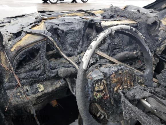 ✅ 2018 Hyundai Elantra SEL • VIN: 5NPD84LF3JH244389 • Lot: 84724865. Wystawiony na Copart z przebiegiem Nie podano. Bezpłatny archiwum sprzedaży aukcyjnych z USA i szczegółowy raport historii pojazdu na DreamBid. Zdjęcie 9.