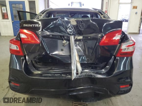 ✅ 2019 Nissan Sentra • VIN: 3N1AB7ADXKY422474 • Lot: 82572054. Wystawiony na Copart z przebiegiem 124 825 mil. Bezpłatny archiwum sprzedaży aukcyjnych z USA i szczegółowy raport historii pojazdu na DreamBid. Zdjęcie 6.