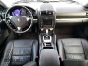 ✅ 2004 Porsche Cayenne • VIN: WP1AA29P44LA23216 • Лот: 46290925. Опубликован ранее на Copart с пробегом 140 655 миль. Бесплатный доступ к архиву аукционных продаж из США и подробный отчёт об истории автомобиля на DreamBid. Изображение 8.