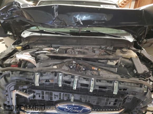 ✅ 2015 Ford F-250 Lariat • VIN: 1FT7W2B67FEA38525 • Lot: 71657795. Wystawiony na Copart z przebiegiem Nie podano. Bezpłatny archiwum sprzedaży aukcyjnych z USA i szczegółowy raport historii pojazdu na DreamBid. Zdjęcie 11.