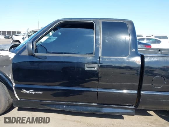 ✅ 2001 Chevrolet S-10 LS • VIN: 1GCCS19WX18224805 • Лот: 42003702. Опубликован ранее на IAAI с пробегом 168 820 миль. Бесплатный доступ к архиву аукционных продаж из США и подробный отчёт об истории автомобиля на DreamBid. Изображение 14.