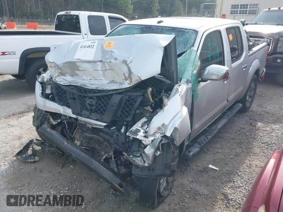 ✅ 2019 Nissan Frontier SV • VIN: 1N6AD0ER6KN741062 • Lot: 41414832. Wystawiony na IAAI z przebiegiem Nie podano. Bezpłatny archiwum sprzedaży aukcyjnych z USA i szczegółowy raport historii pojazdu na DreamBid. Zdjęcie 6.