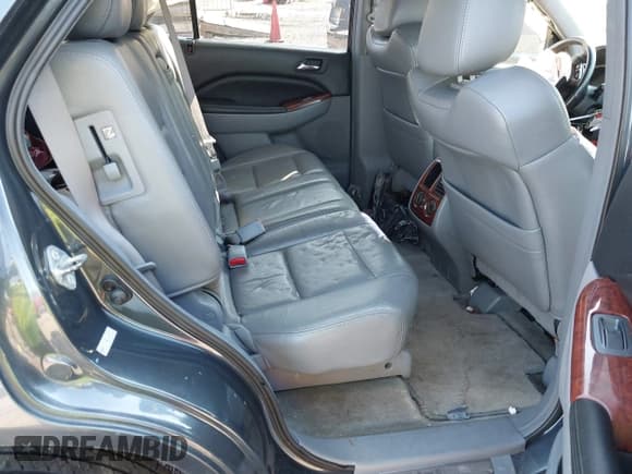 ✅ 2006 Acura MDX • VIN: 2HNYD18246H516783 • Lot: 40412606. Listed on IAAI with 167,142 mi. Free auction sales archive from the USA and detailed vehicle history report at DreamBid. Image 8.