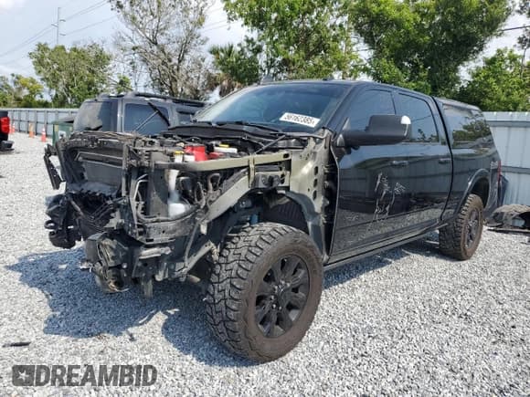 ✅ 2020 Ram 2500 Limited • VIN: 3C6UR5SL7LG133311 • Лот: 56162385. Опубликован ранее на Copart с пробегом 170 683 миль. Бесплатный доступ к архиву аукционных продаж из США и подробный отчёт об истории автомобиля на DreamBid. Изображение 1.