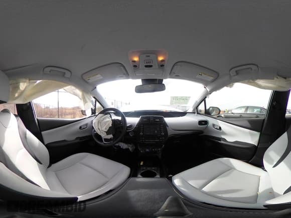 ✅ 2021 Toyota Prius XLE • VIN: JTDL9MFU3M3030604 • Lot: 41837427. Wystawiony na IAAI z przebiegiem 62 678 mil. Bezpłatny archiwum sprzedaży aukcyjnych z USA i szczegółowy raport historii pojazdu na DreamBid. Zdjęcie 18.