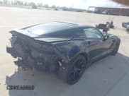 ✅ 2019 Chevrolet Corvette 2LT • VIN: 1G1YC2D76K5106643 • Lot: 43927007. Wystawiony na IAAI z przebiegiem 31 522 mil. Bezpłatny archiwum sprzedaży aukcyjnych z USA i szczegółowy raport historii pojazdu na DreamBid. Zdjęcie 4.