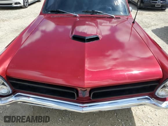 ✅ 1965 Pontiac GTO • VIN: 233275P156710 • Lot: 74094594. Wystawiony na Copart z przebiegiem 22 008 mil. Bezpłatny archiwum sprzedaży aukcyjnych z USA i szczegółowy raport historii pojazdu na DreamBid. Zdjęcie 11.