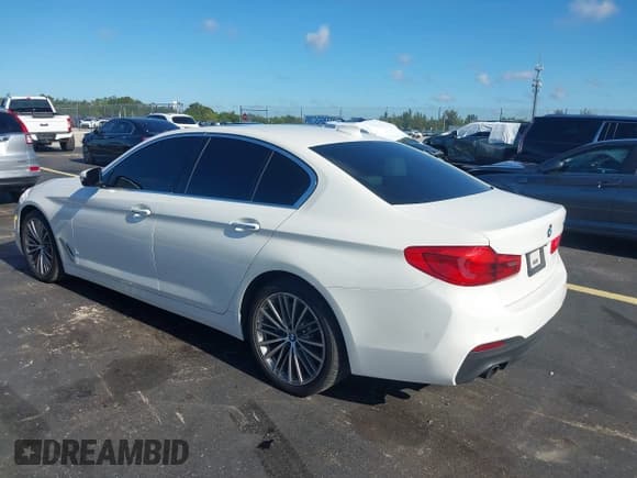 ✅ 2017 BMW 5 Series 530i • VIN: WBAJA5C3XHG897896 • Lot: 42995897. Listed on IAAI with 97,338 mi. Free auction sales archive from the USA and detailed vehicle history report at DreamBid. Image 3.