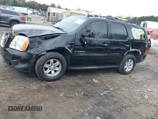 ✅ 2007 GMC Yukon SLT • VIN: 1GKFC13017J322951 • Lot: 40821553. Listed on IAAI with Not provided. Free auction sales archive from the USA and detailed vehicle history report at DreamBid. Image 1.