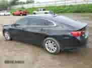 2016 Chevrolet Malibu LT z VIN 1G1ZE5ST4GF220867, wystawiony jako Copart lot #63729075 z przebiegiem 107 301 mil mil oraz Szkoda całkowita • Salvage title. Historia ofert i sprzedaży dostępna na DreamBid. Obrazek 2.