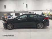 ✅ 2018 Hyundai Elantra Limited • VIN: 5NPD84LF6JH260876 • Лот: 43419880. Опубликован ранее на IAAI с пробегом 153 908 миль. Бесплатный доступ к архиву аукционных продаж из США и подробный отчёт об истории автомобиля на DreamBid. Изображение 15.