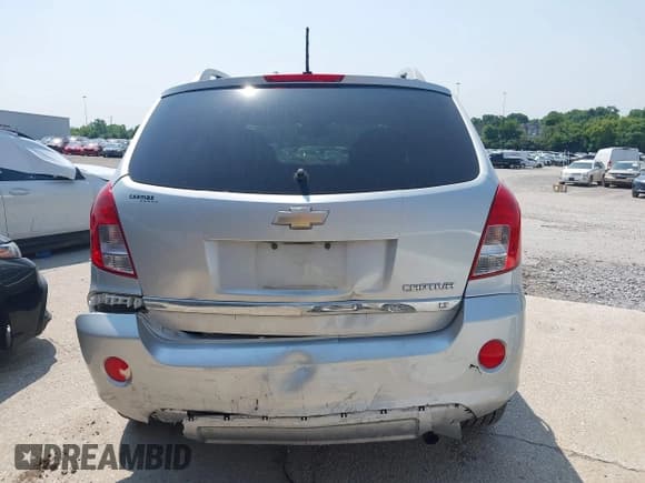 ✅ 2014 Chevrolet Captiva Sport LT • VIN: 3GNAL3EKXES643017 • Lot: 42365141. Wystawiony na IAAI z przebiegiem 102 756 mil. Bezpłatny archiwum sprzedaży aukcyjnych z USA i szczegółowy raport historii pojazdu na DreamBid. Zdjęcie 16.