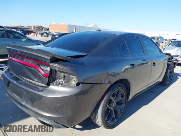 ✅ 2020 Dodge Charger SXT • VIN: 2C3CDXBG5LH249001 • Lot: 43419246. Listed on IAAI with 80,643 mi. Free auction sales archive from the USA and detailed vehicle history report at DreamBid. Image 18.