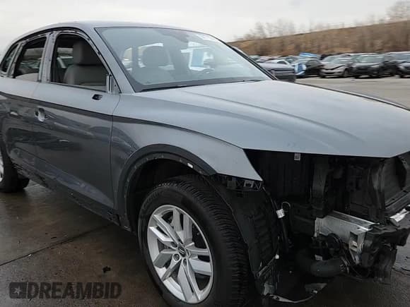 ✅ 2020 Audi Q5 Premium • VIN: WA1ANAFY8L2050110 • Lot: 94775995. Wystawiony na Copart z przebiegiem 35 292 mil. Bezpłatny archiwum sprzedaży aukcyjnych z USA i szczegółowy raport historii pojazdu na DreamBid. Zdjęcie 15.